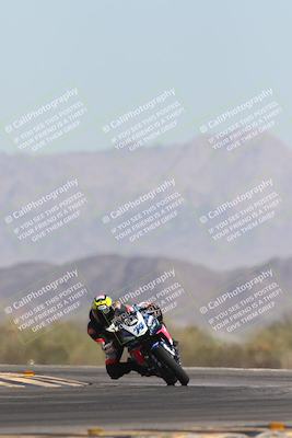 media/Oct-26-2025-Race Pace (Sun) [[c1447ca738]]/Non Verified (1st 20 Minutes of every Hour)/4-Turn 14 (1110am)/